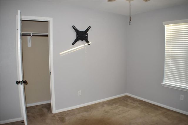 2602 Lexington Park Drive, Spring, TX 77373