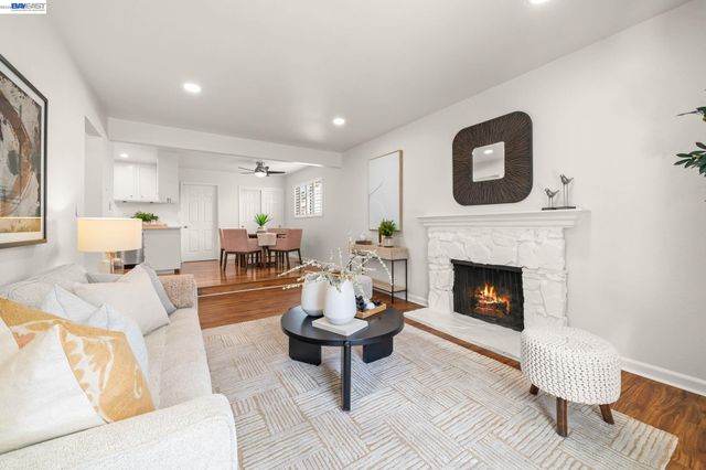 35597 Galen Pl, Fremont, CA 94536