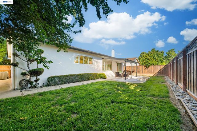 35597 Galen Pl, Fremont, CA 94536