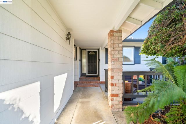35597 Galen Pl, Fremont, CA 94536