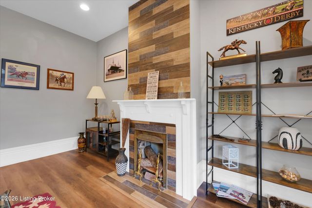 214 Pope St, Louisville, KY 40206