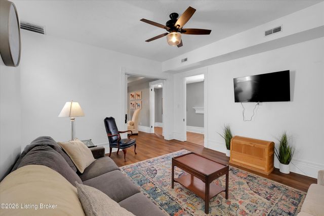 214 Pope St, Louisville, KY 40206