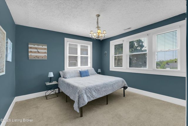 214 Pope St, Louisville, KY 40206