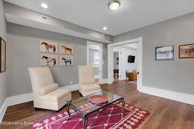 214 Pope St, Louisville, KY 40206
