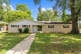105 Pruitt Street, Henderson, TX 75652