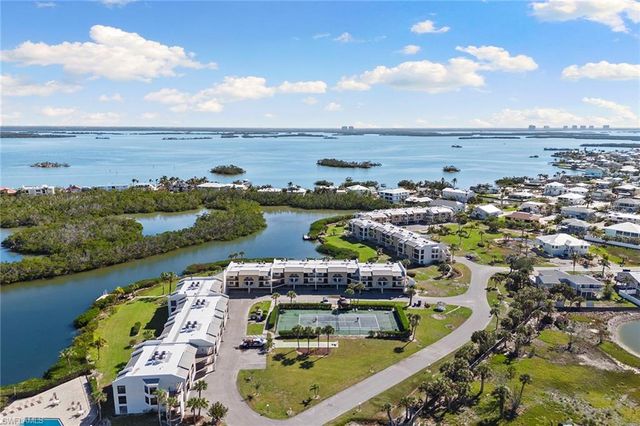 21440 Bay Village DR # 124, Fort Myers Beach, FL 33931