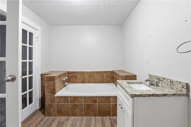 4756 Glenwood Road, Decatur, GA 30035