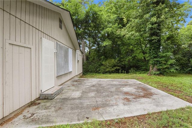 4756 Glenwood Road, Decatur, GA 30035