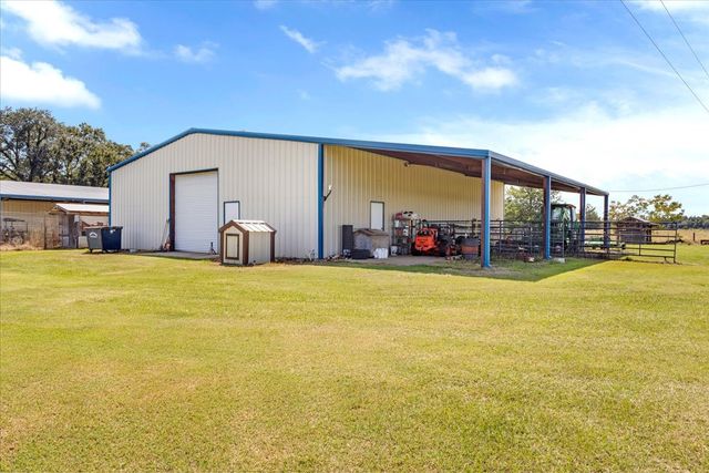 1476 CR 2130, Telephone, TX 75488