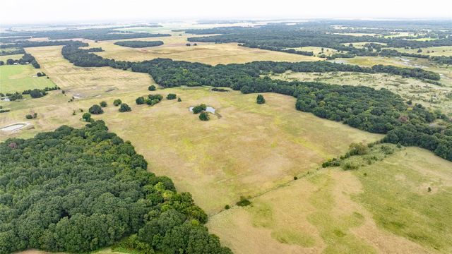 1476 CR 2130, Telephone, TX 75488