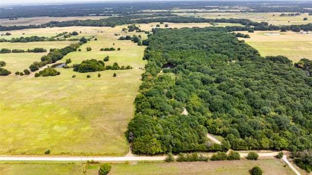 1476 CR 2130, Telephone, TX 75488