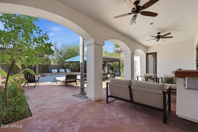 2634 N 52ND Street, Phoenix, AZ 85008