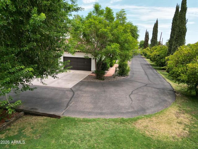 2634 N 52ND Street, Phoenix, AZ 85008