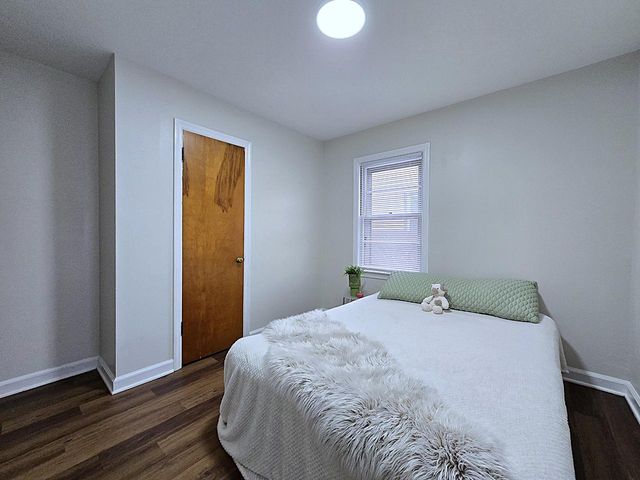 3136 N 77th STREET, Milwaukee, WI 53222
