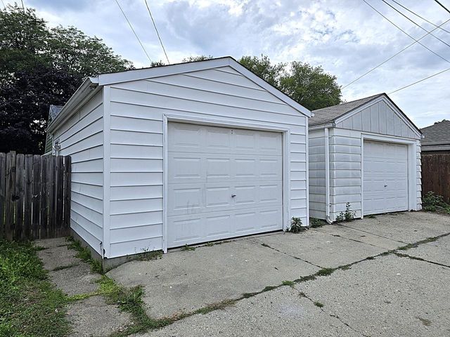 3136 N 77th STREET, Milwaukee, WI 53222