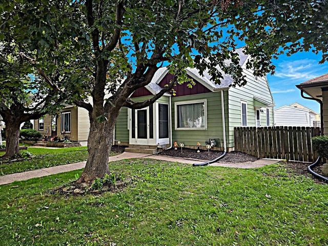 3136 N 77th STREET, Milwaukee, WI 53222