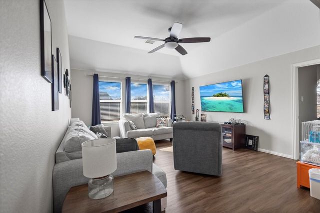 401 Boxwood Trail, Forney, TX 75126