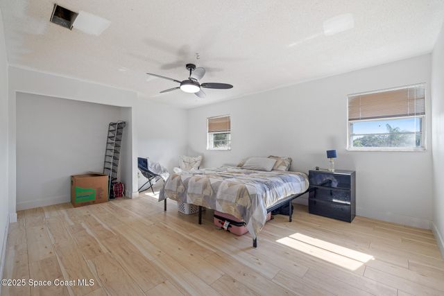 1274 Cimarron Circle NE, Palm Bay, FL 32905