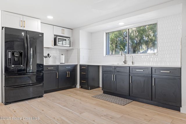 1274 Cimarron Circle NE, Palm Bay, FL 32905