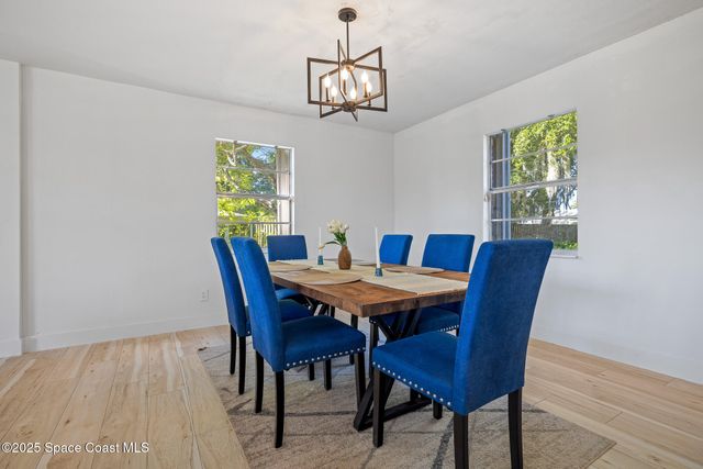 1274 Cimarron Circle NE, Palm Bay, FL 32905