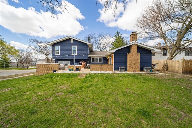 160 S Schmidt Road, Bolingbrook, IL 60440