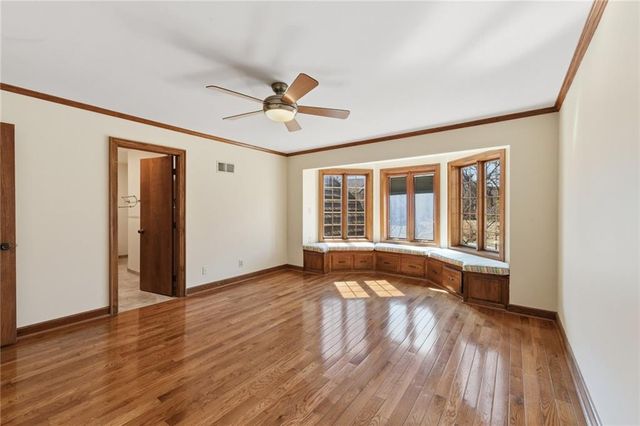 8461 Maplewood Lane, Lenexa, KS 66215