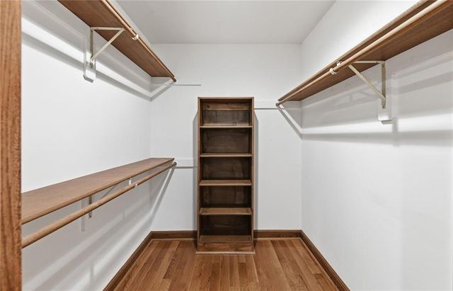 8461 Maplewood Lane, Lenexa, KS 66215