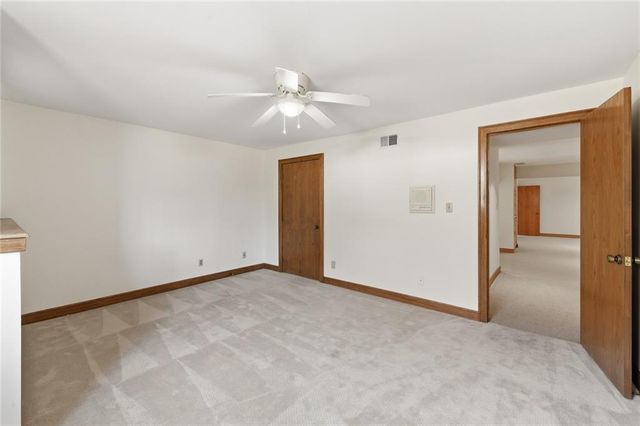 8461 Maplewood Lane, Lenexa, KS 66215