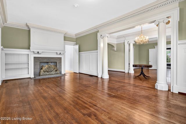 1612 Sylvan Way, Louisville, KY 40205