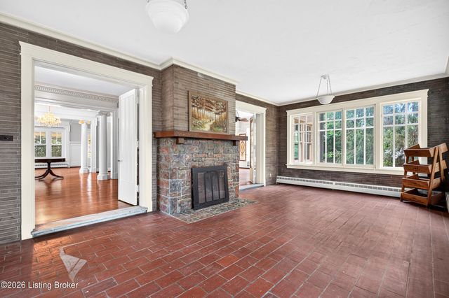 1612 Sylvan Way, Louisville, KY 40205