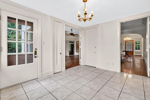1612 Sylvan Way, Louisville, KY 40205