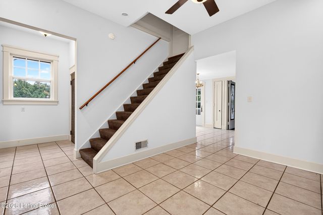 1612 Sylvan Way, Louisville, KY 40205