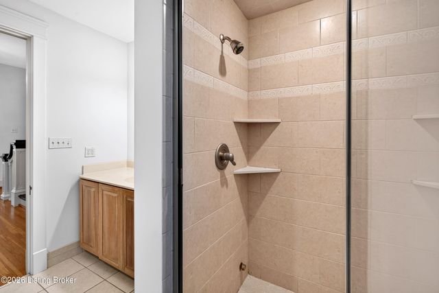 1612 Sylvan Way, Louisville, KY 40205