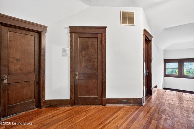 1612 Sylvan Way, Louisville, KY 40205