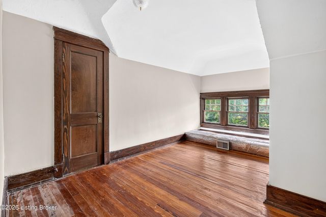1612 Sylvan Way, Louisville, KY 40205