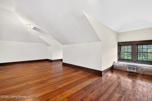 1612 Sylvan Way, Louisville, KY 40205