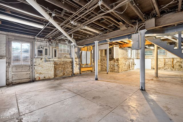 1612 Sylvan Way, Louisville, KY 40205