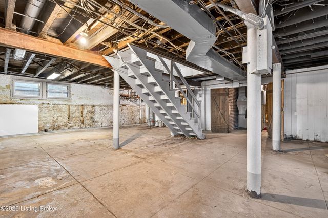 1612 Sylvan Way, Louisville, KY 40205