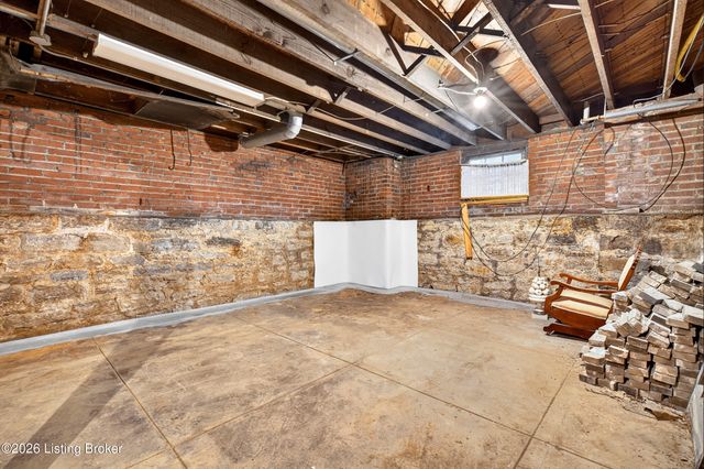 1612 Sylvan Way, Louisville, KY 40205