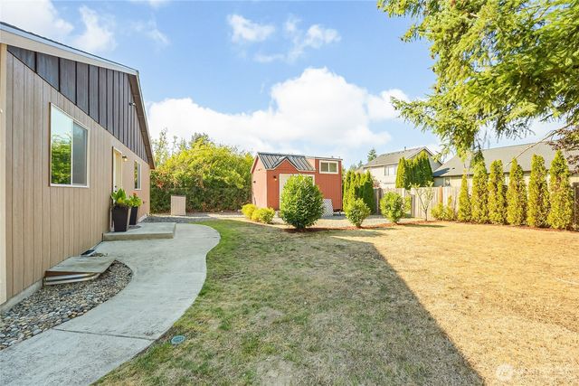 8515 166th Street Ct E, Puyallup, WA 98375