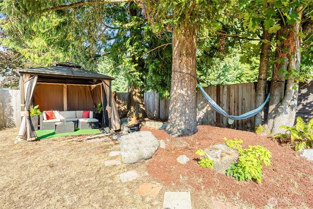 8515 166th Street Ct E, Puyallup, WA 98375