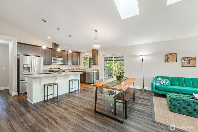 8515 166th Street Ct E, Puyallup, WA 98375