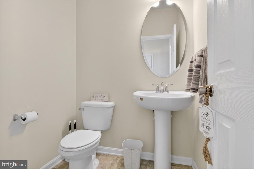 Image 13 of property listing at 23282 LINDSAY DR, Leonardtown, MD 20650