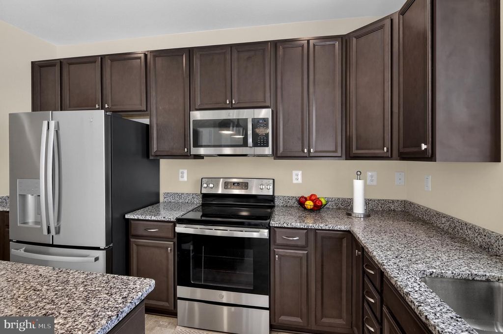 Image 15 of property listing at 23282 LINDSAY DR, Leonardtown, MD 20650