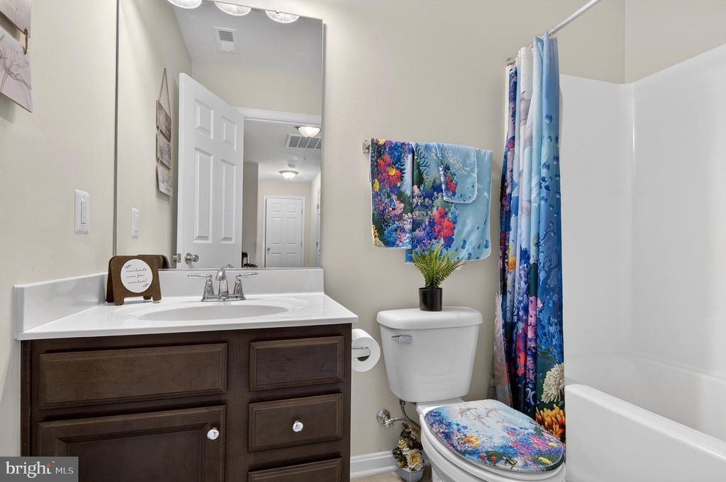 Image 31 of property listing at 23282 LINDSAY DR, Leonardtown, MD 20650