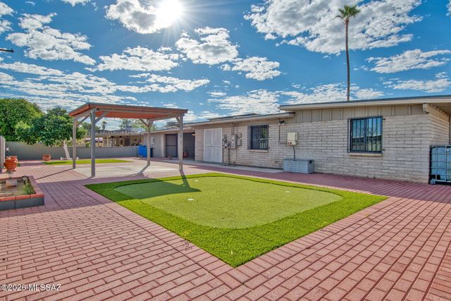1962 W Calle Campana De Plata, Tucson, AZ 85745