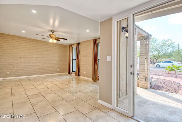 1962 W Calle Campana De Plata, Tucson, AZ 85745