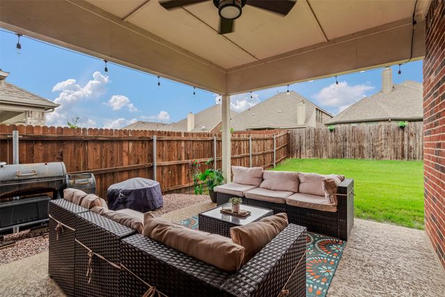 1612 Village Creek Drive, Forney, TX 75126