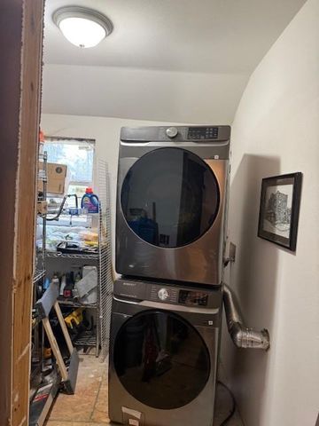 582 Oaklawn DR, Rockdale, TX 76567