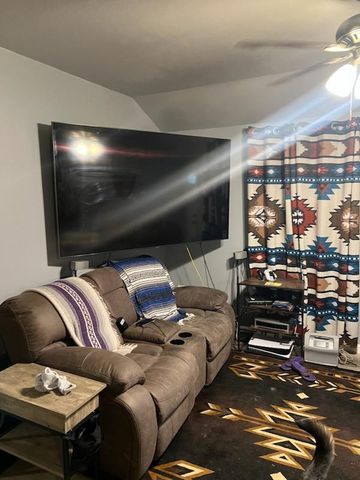 582 Oaklawn DR, Rockdale, TX 76567